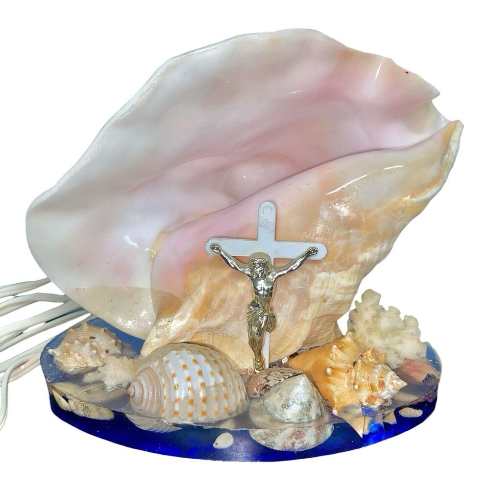 VTG Jesus Crucifix Seashell Lamp Light Conch Shell Resin Folk Art Religious